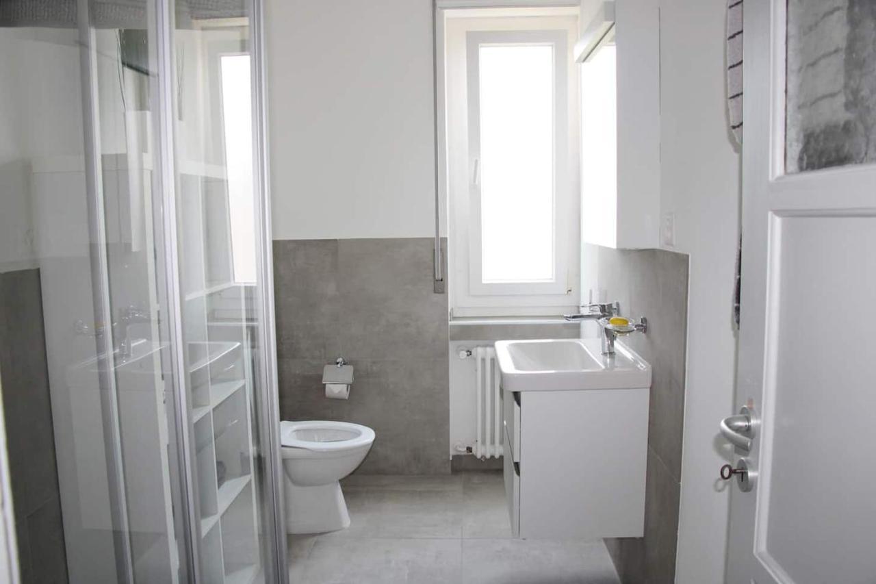 New & Modern Apartment With Beautiful Lake View! Lugano Exterior foto